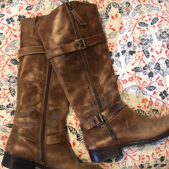 Brown riding boots - Picture 2 of 3